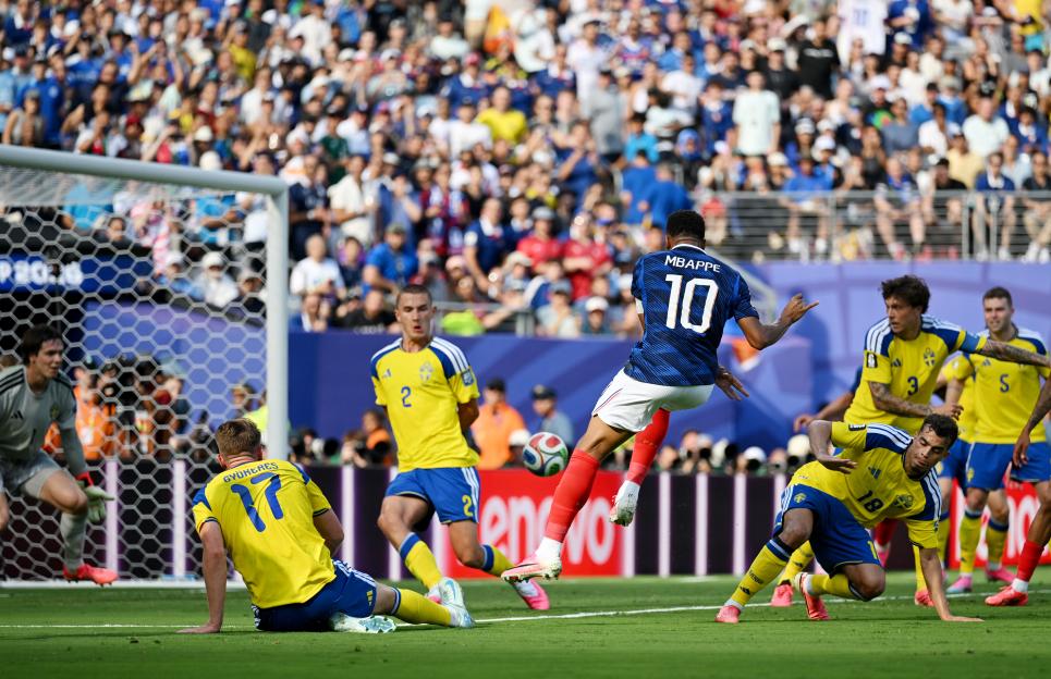 France Triumphs Over Sweden 3-0: Kylian Mbappé Joins Lionel Messi in Golden Boot Chase While Aiming for All-Time Record
