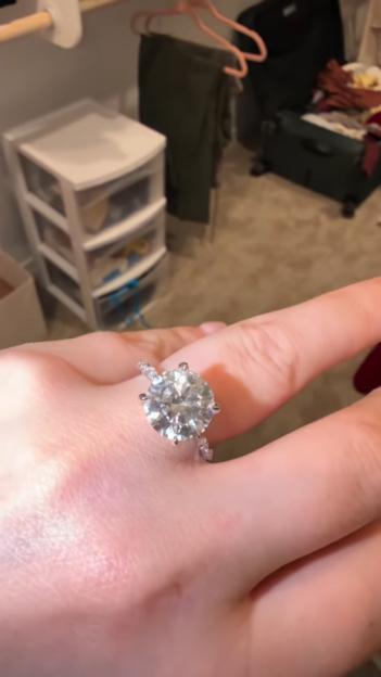 NINTCHDBPICT001069097365