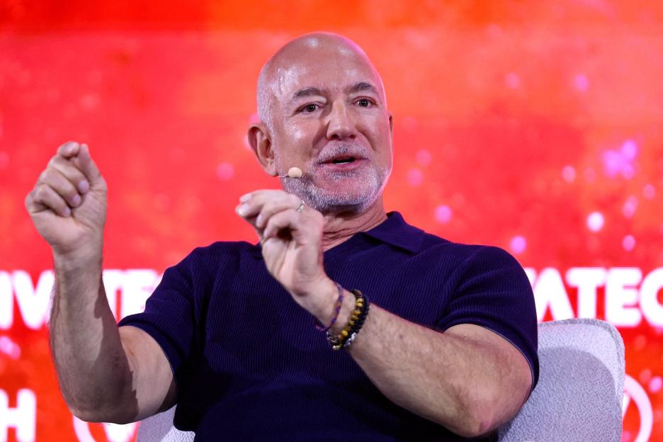 Jeff Bezos Poised to Boost Liverpool with £1.5 Billion as They Eye Bradley Barcola and Alex Scott Following Ronald Araujo's Acquisition