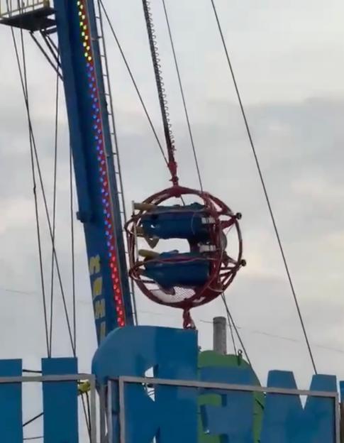 **FULL COPY BY NATALIA PENZA natypenza@gmail.com**.-TEL: +34 659 567 821** .THIS is the horror moment a cable snaps on a fairground ride and thrill-seekers come smashing towards the ground.