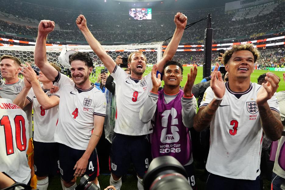 Mexico v England - FIFA World Cup - Round of 16 - Mexico City Stadium
