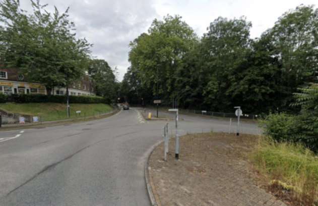 14-Year-Old Girl Assaulted by Stranger in Southampton Woods During Daylight; Police Launch Immediate Manhunt