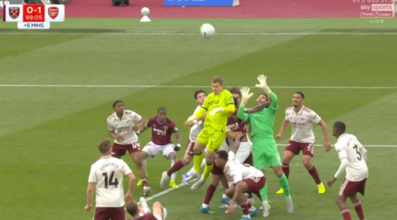 'Unbelievable! Man Utd Icon Peter Schmeichel Slams VAR After West Ham's Goal Against Arsenal is Disallowed'