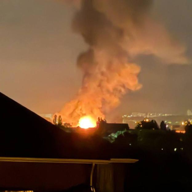 Fire following a Ukrainian attack on Belgorod.