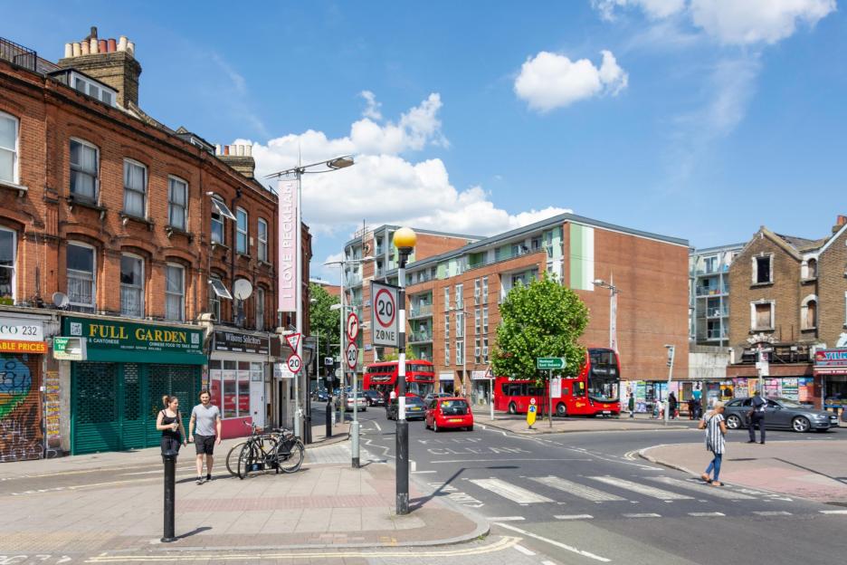 Intense Manhunt Underway After 19-Year-Old Stabbed to Death on Valentine's Day, Police Initiate Murder Investigation