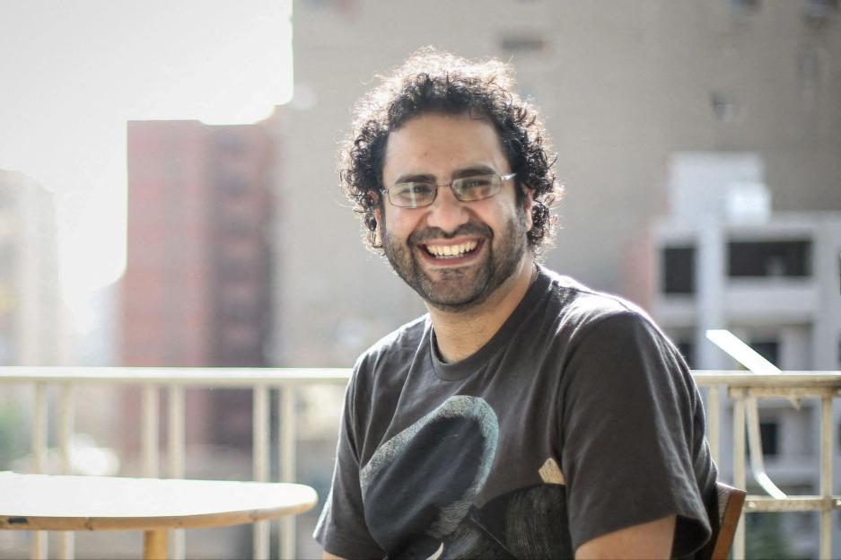 Is Keir a Hypocrite for Welcoming 'Anti-British' Activist Who Shared Violent Posts Against Jews? Cast Your Vote!