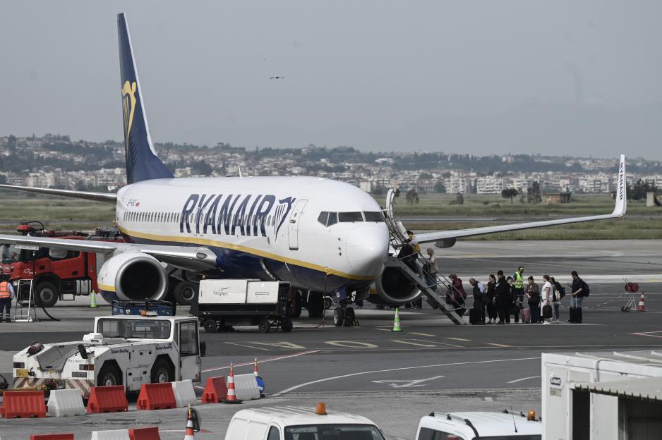 Major European Vacation Spot Set to Lose 700,000 Ryanair Seats This Year – Impacting Four Key Airports