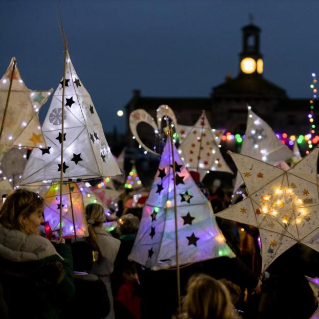 Exciting Free Events Happening This Week in the UK: New Year's Kids Party, Parades, and a Massive Craft Exhibition!