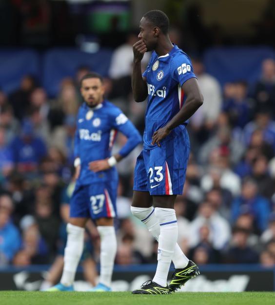 Jamie Carragher Delivers Fiery Critique of 'BROKEN' Chelsea Following Nottingham Forest Defeat