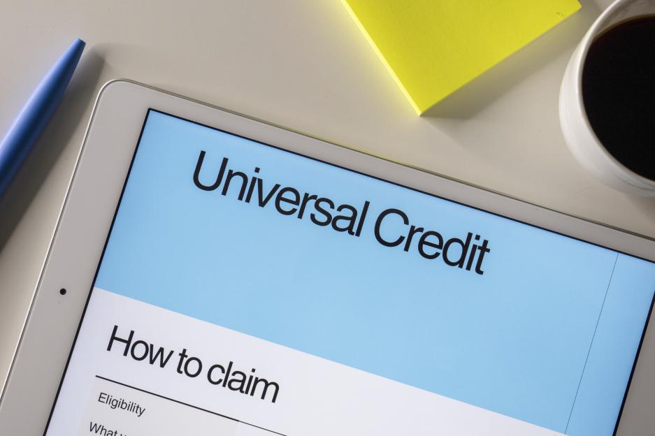 "1.3 Million Foreign Migrants Now Claiming UK Benefits: Reform Pledges Complete Ban on Handouts"