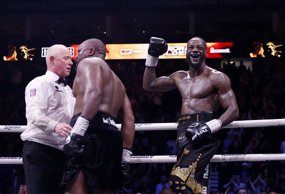 Derek Chisora v Deontay Wilder