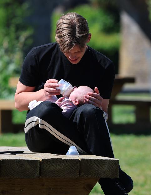 Freddy Brazier Adorably Cares for Baby Daughter After Rekindling Romance with On/Off Girlfriend, Friends Say He's 'Stepped Up'