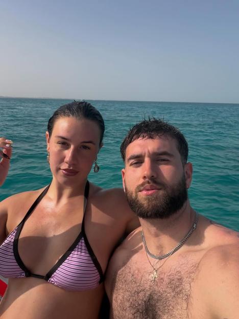 Zach Noble's Fans Shocked by Detail in Adorable Post with Pregnant Girlfriend Ava Hirons