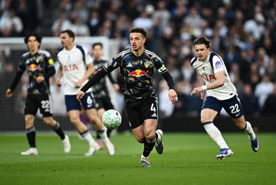 Tottenham vs Leeds LIVE: Kinsky's Stunning Save Foils Former Spurs Star as Hosts Aim for Four-Point Lead Over West Ham