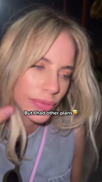 Caroline Stanbury with a bruised and swollen face after a facelift.