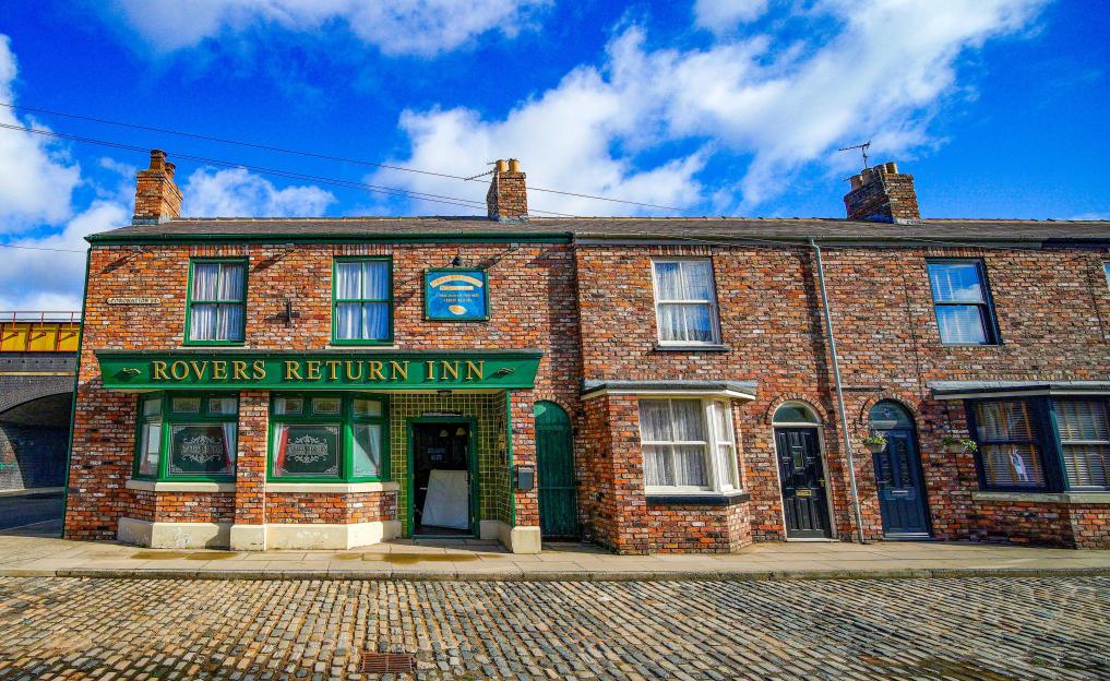 Coronation Street Fans Uncover Clue Hinting at Shocking Character Death in Flash-Forward!
