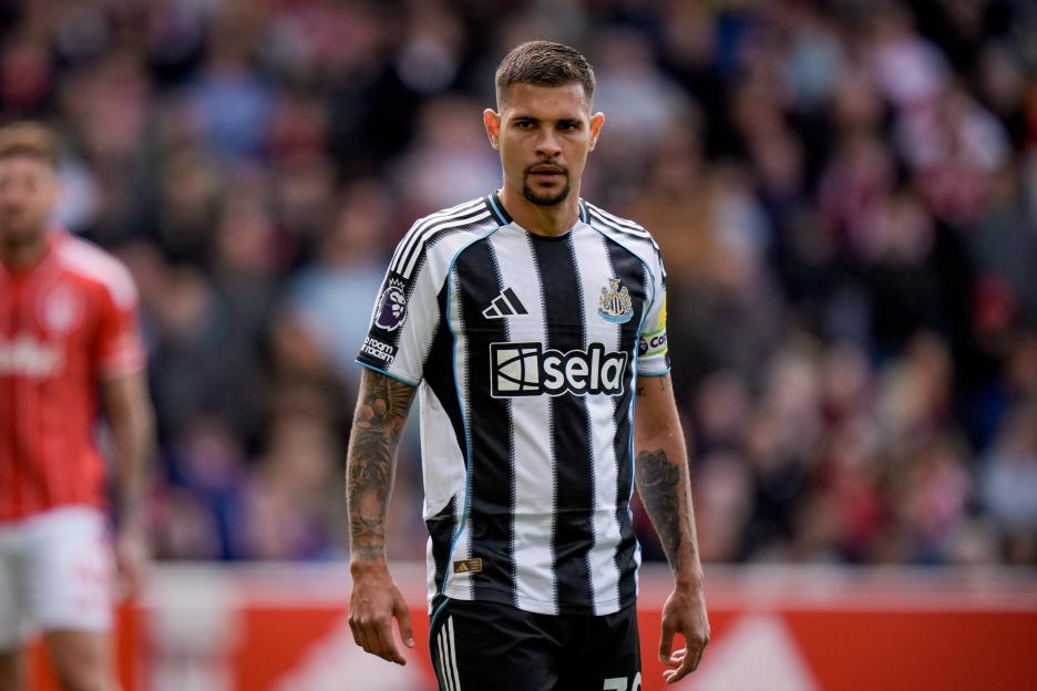 Bruno Guimaraes Arrives at Newcastle Pre-Season Camp as Arsenal Target Plans to Submit Transfer Request in Person