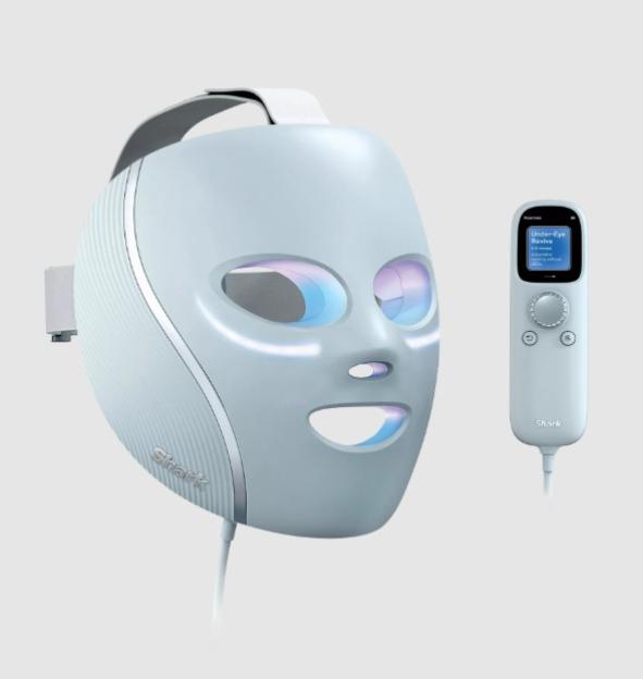 Shark Beauty FlexStyle Light Therapy LED mask and remote control.