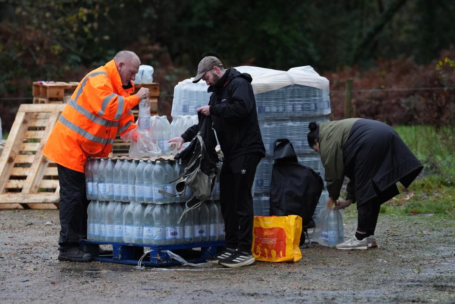 More Than 22,000 Homes Face Third Day Without Water Due to Contaminated Chemicals at Treatment Facility