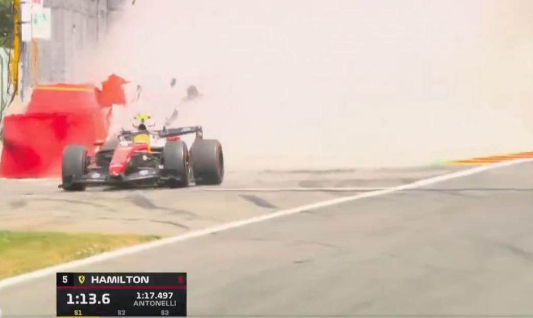 “Lewis Hamilton Apologizes After Shocking Crash: ‘I’ve Wrecked the Car!’”