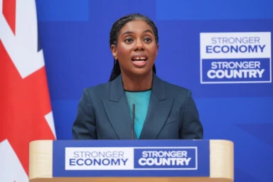 Kemi Badenoch Warns That Britain Risks Bankruptcy Under Burnham, Blaming PM for Unchecked Spending Promises