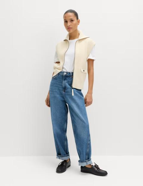 Cotton Rich Ribbed Knitted Waistcoat.