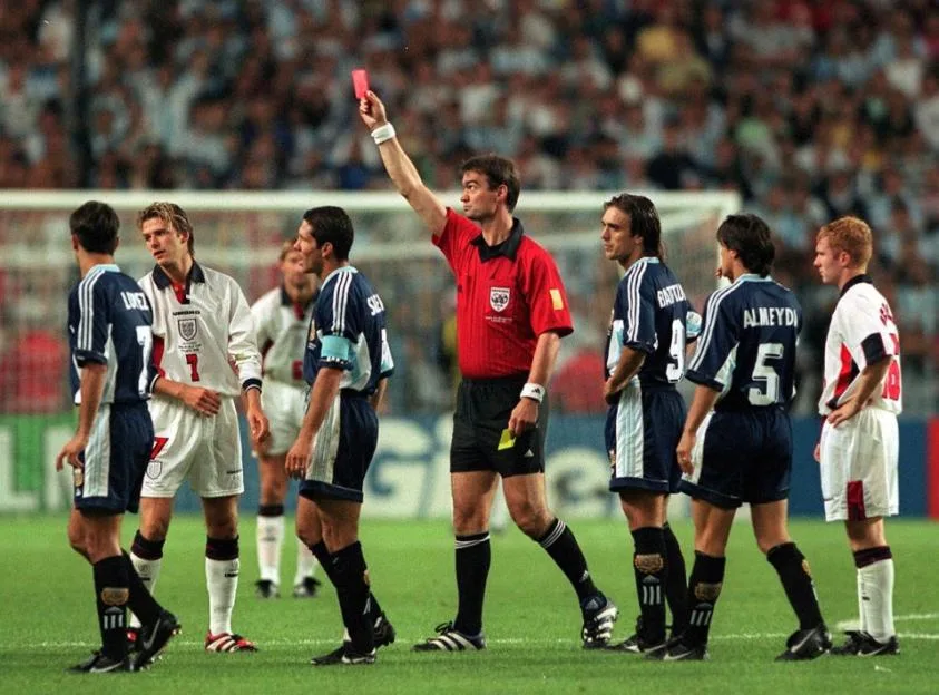 : Football - 1998 FIFA World Cup - Second Round - England v Argentina - Stade Geoffroy Guichard, Saint Etienne - 30/6/98