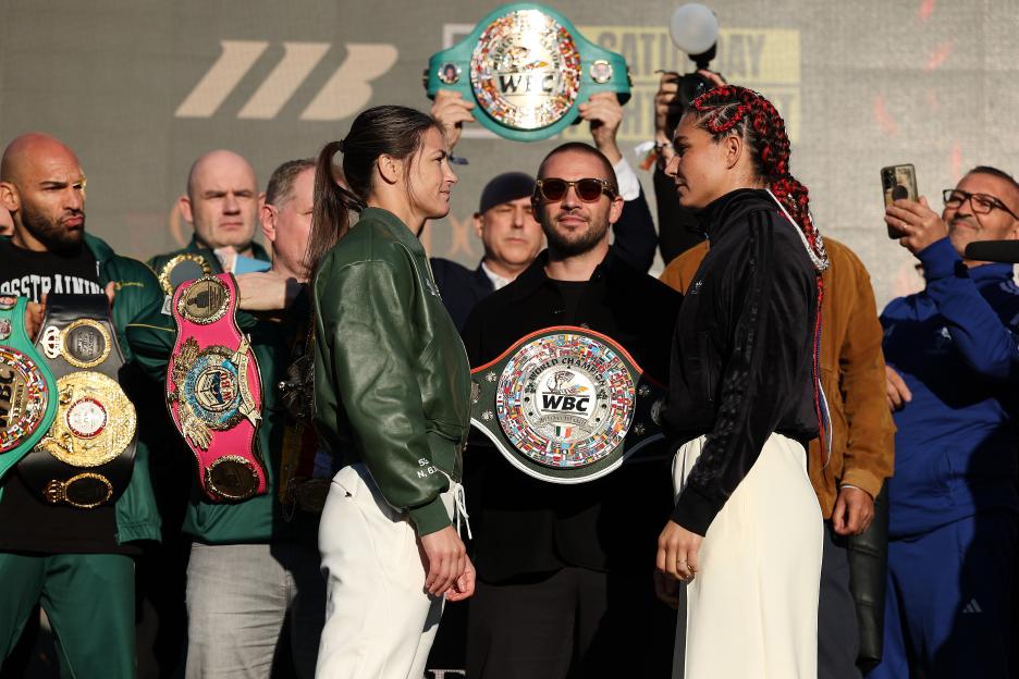 Katie Taylor vs. Flora Pili LIVE: Main Event Coming Up as Thomas Carty TAKES a Tumble Against Dave Allen – Stay Tuned for Updates!