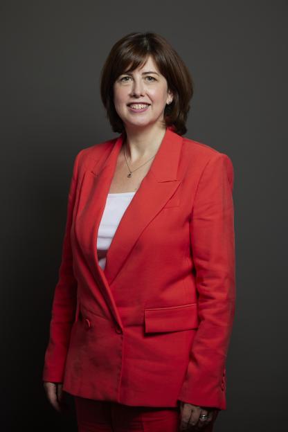 Official portrait of Angela Rayner, MP.