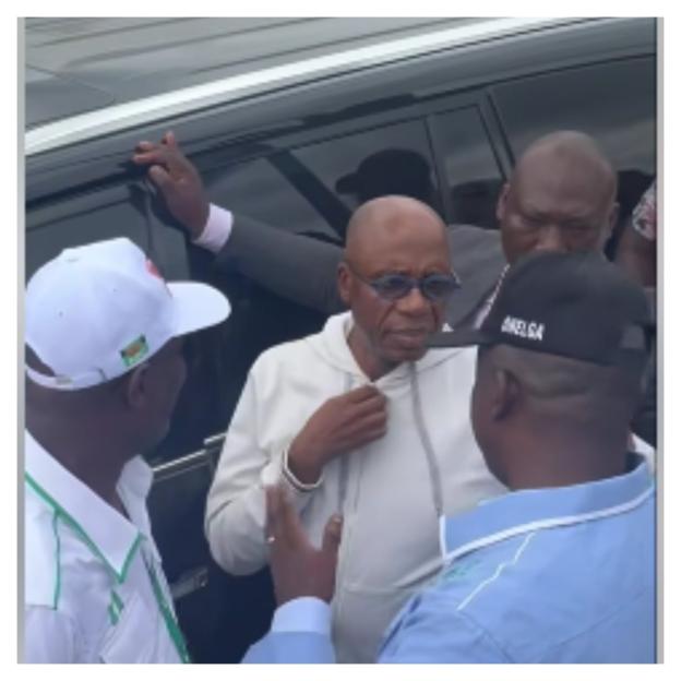 "Excitement Builds in Port Harcourt as Amaechi Receives a Warm Welcome Ahead of 2027 Campaigns [VIDEO]"