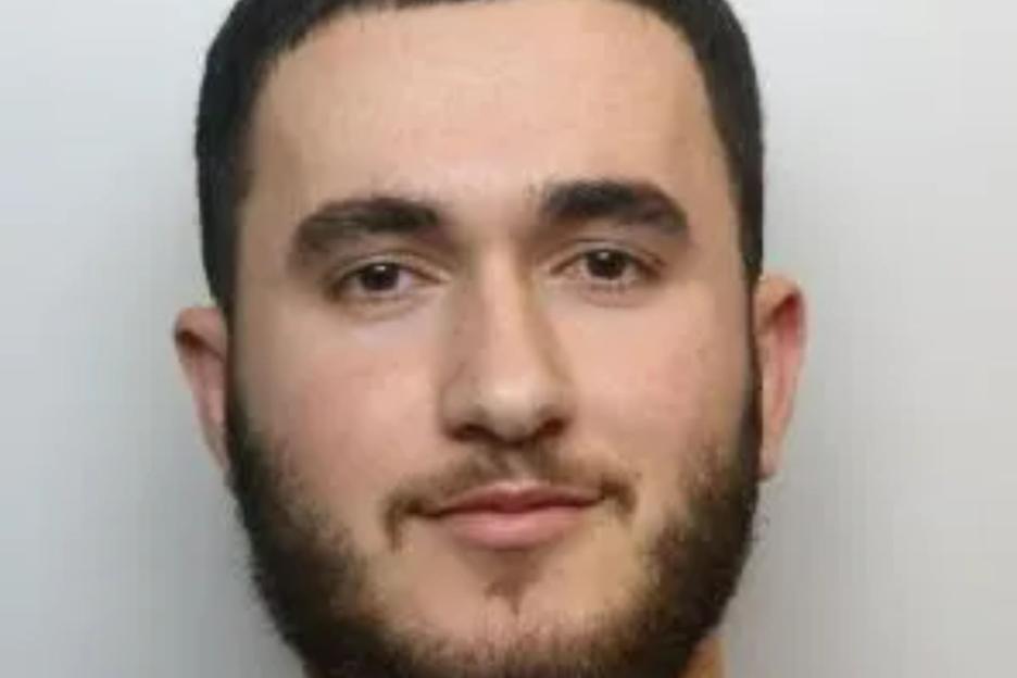 Urgent Manhunt Underway for 21-Year-Old Convicted Sex Offender Accused of Targeting Girls as Young as 12