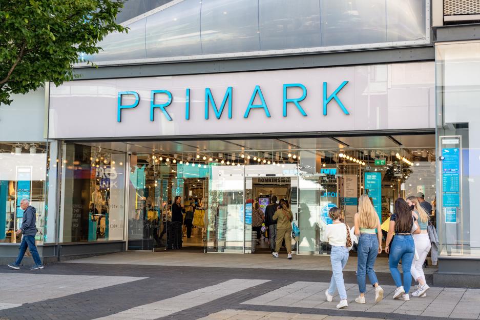 Shoppers rush to Primark as they hunt down ‘fabulous’ find that takes hassle out of changing bed this winter