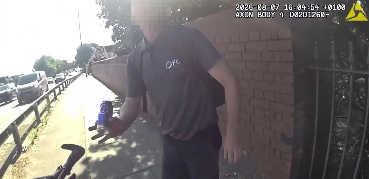 'Hero' lends policeman bike to chase down and arrest thief
