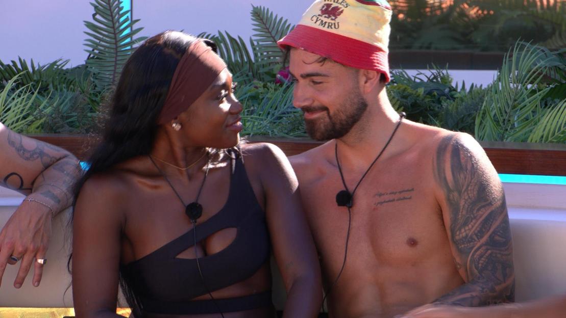 Leanne Amaning and Scott van-der-Sluis from "Love Island All Stars."