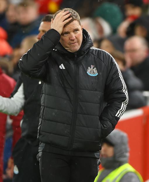 Newcastle United manager Eddie Howe looking dejected.