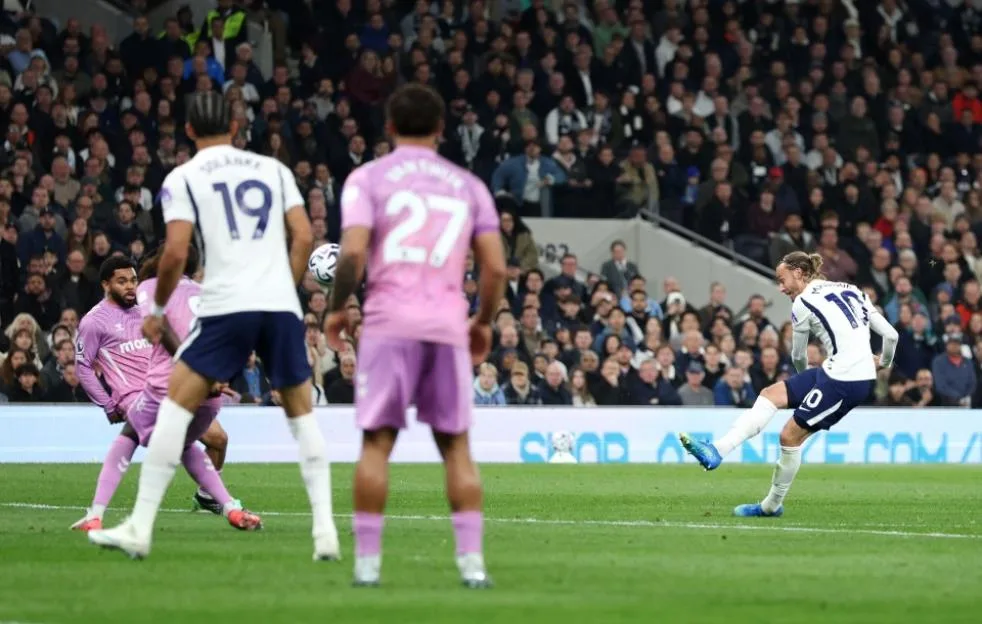 Premier League - Tottenham Hotspur v Coventry City