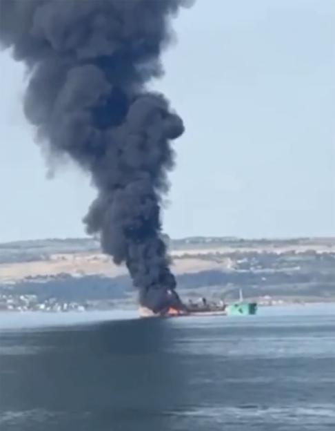 Putin Faces 12 New Strikes on Shadow Fleet Ships, Bringing Weekly Total to 47 Amidst Russia's Fuel Crisis