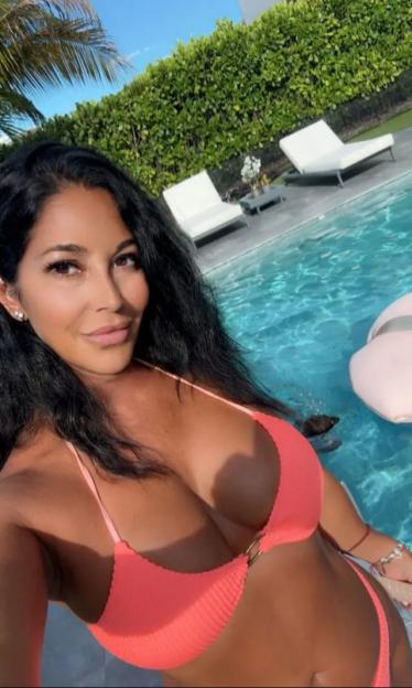 'Inside the Glamorous Lives of US Mob Wives: Luxury Cruises and Revolutionary Anti-Aging Treatments'