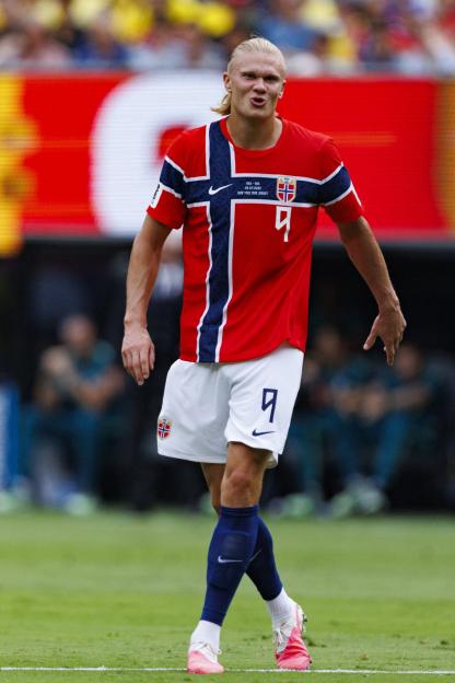Erling Haaland Urges His 12.5 Million Followers to Google Him, Surprising World Cup Fans with a Special Treat!
