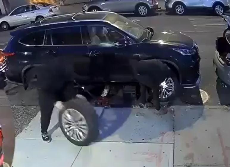 'Fast-Thinking Car Part Thieves Compared to 'Pit Crew' in Shocking Video of $1.2 Million Rim Heist'