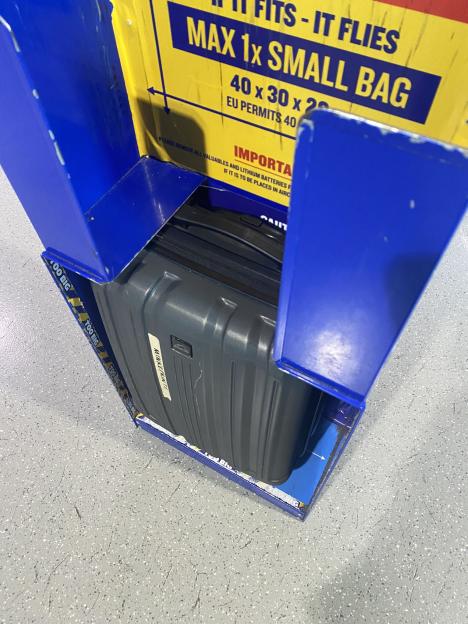 Angry Ryanair Passengers Hit with Charges for 'Oversized' Suitcases – Even Though They Fit Airport Sizers!
