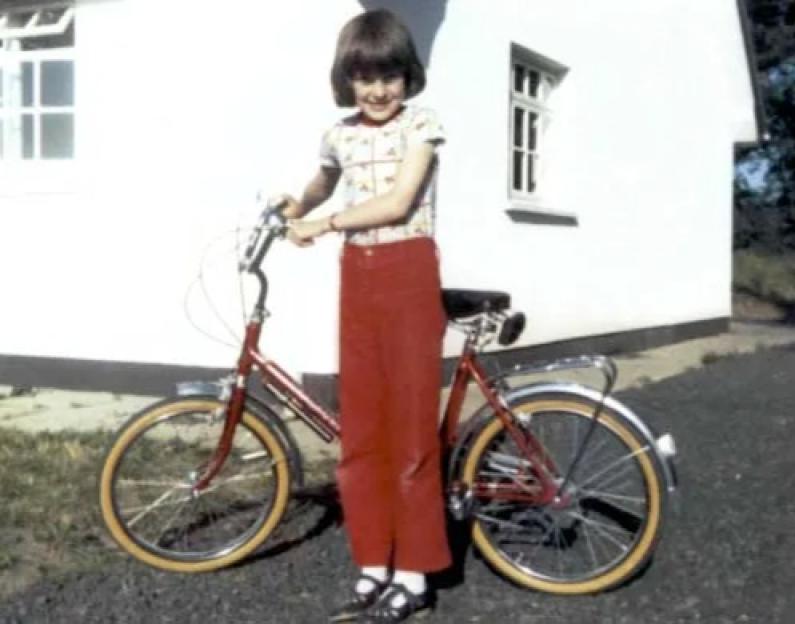 Jennifer Cardy with her bicycle.