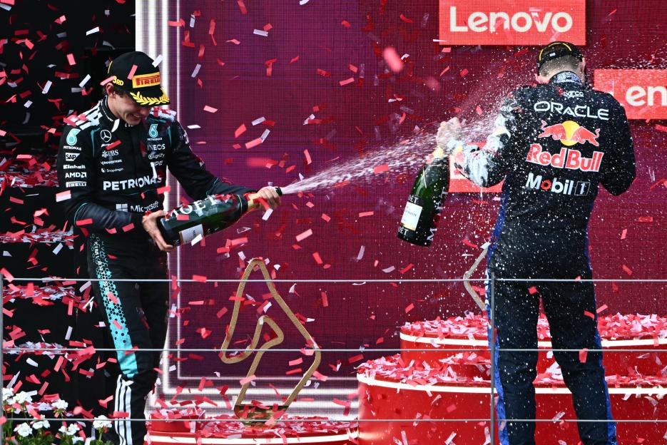 AUTO-PRIX-F1-AUT-RACE-PODIUM