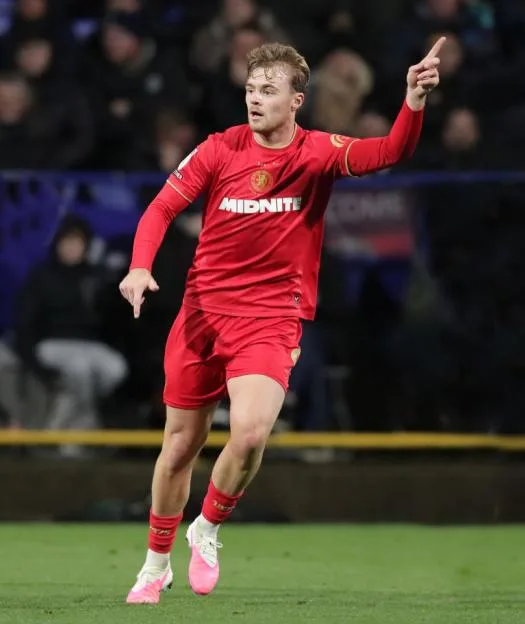 ‘I sat with mum in tears after two biggest dreams were ripped away,’ reveals Middlesbrough & Scotland star Tommy Conway