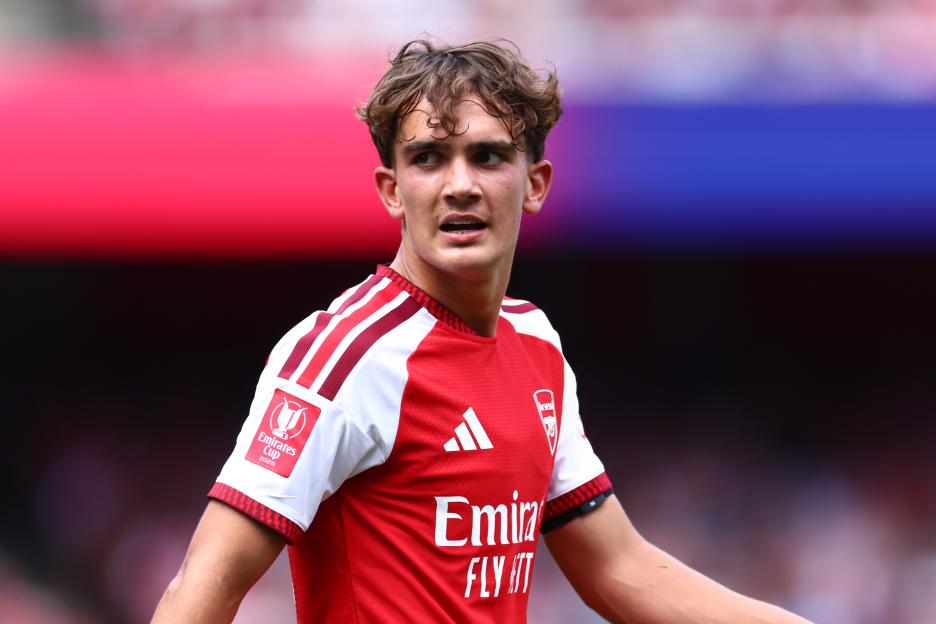 "Ex-Arsenal Star Cesc Fabregas Hints at Shocking Max Dowman Transfer to Como and Predicts Teen's Bright Future"