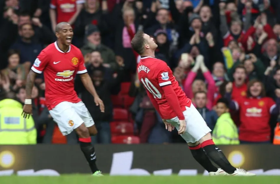 Manchester United v Tottenham Hotspur - Premier League