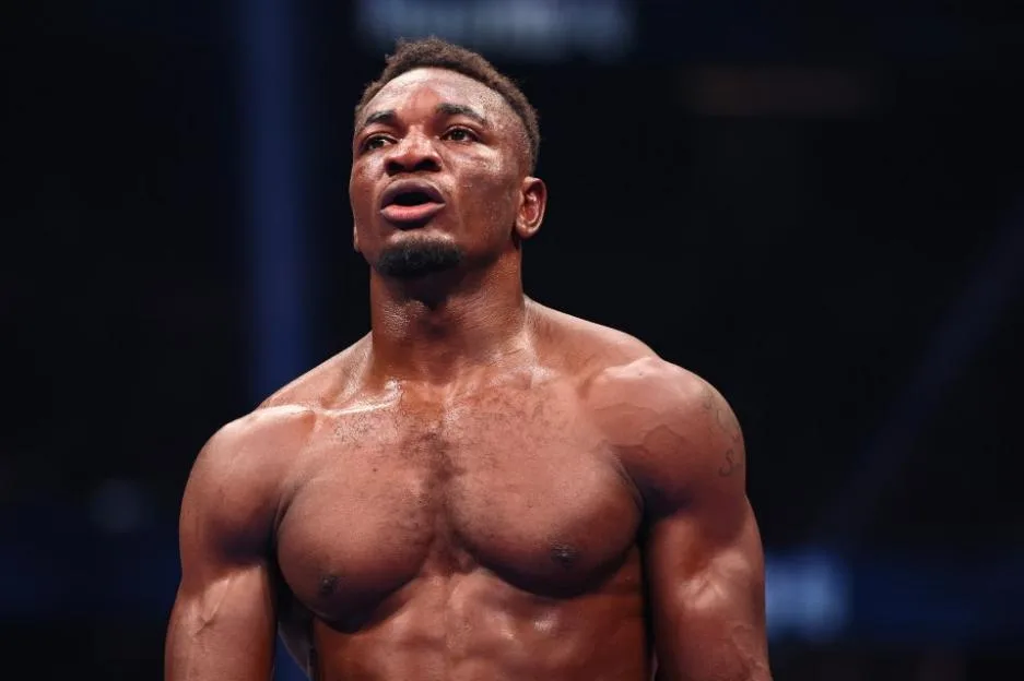 Canelo v Crawford Undercard: Mbilli v Martinez
