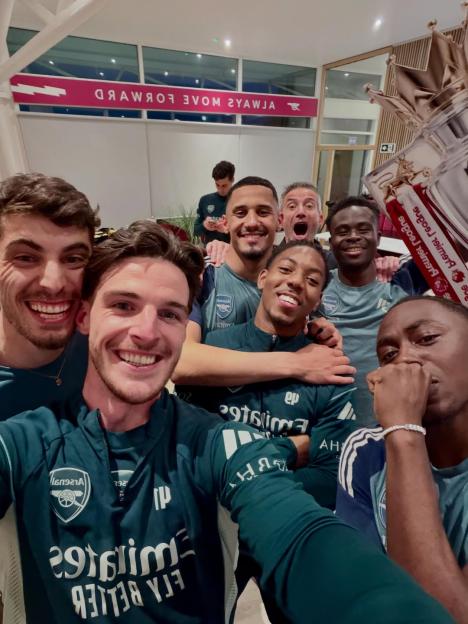 Arsenal Players Celebrate Wildly at Training as They Watch Man City's Slip-Up Against Bournemouth