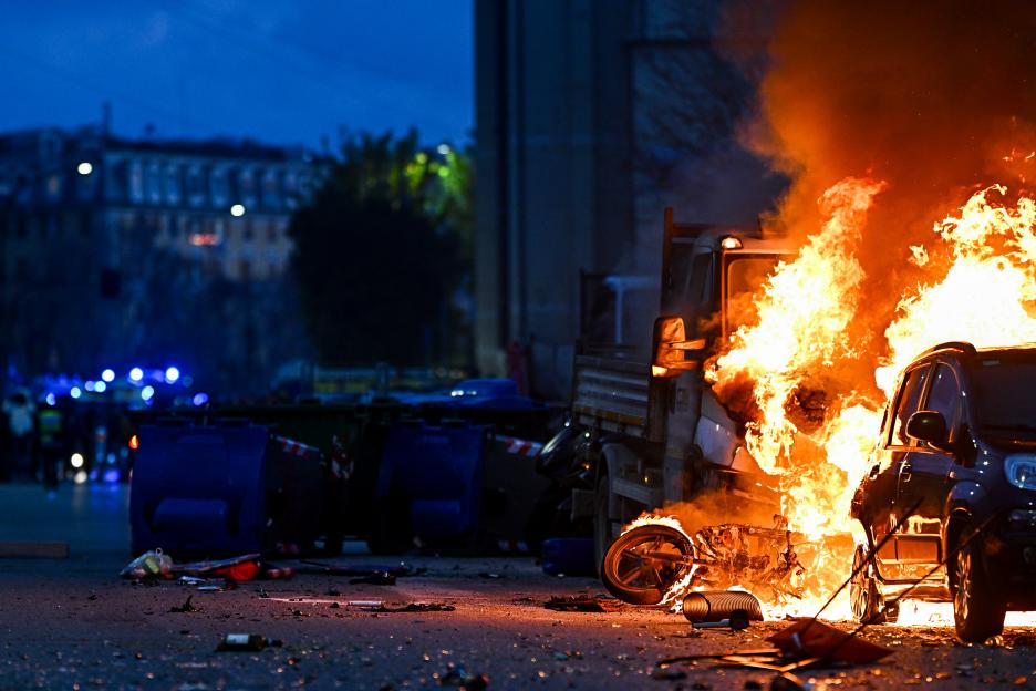Police Respond as Vehicles Ignite and Hooligans Clash Outside Inter Milan Match