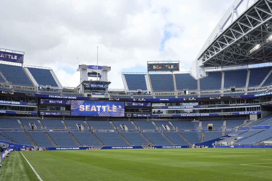 '‘Looks like I’ll be skipping meals’ – Fans outraged by sky-high food and drink prices at Seattle’s World Cup stadium'